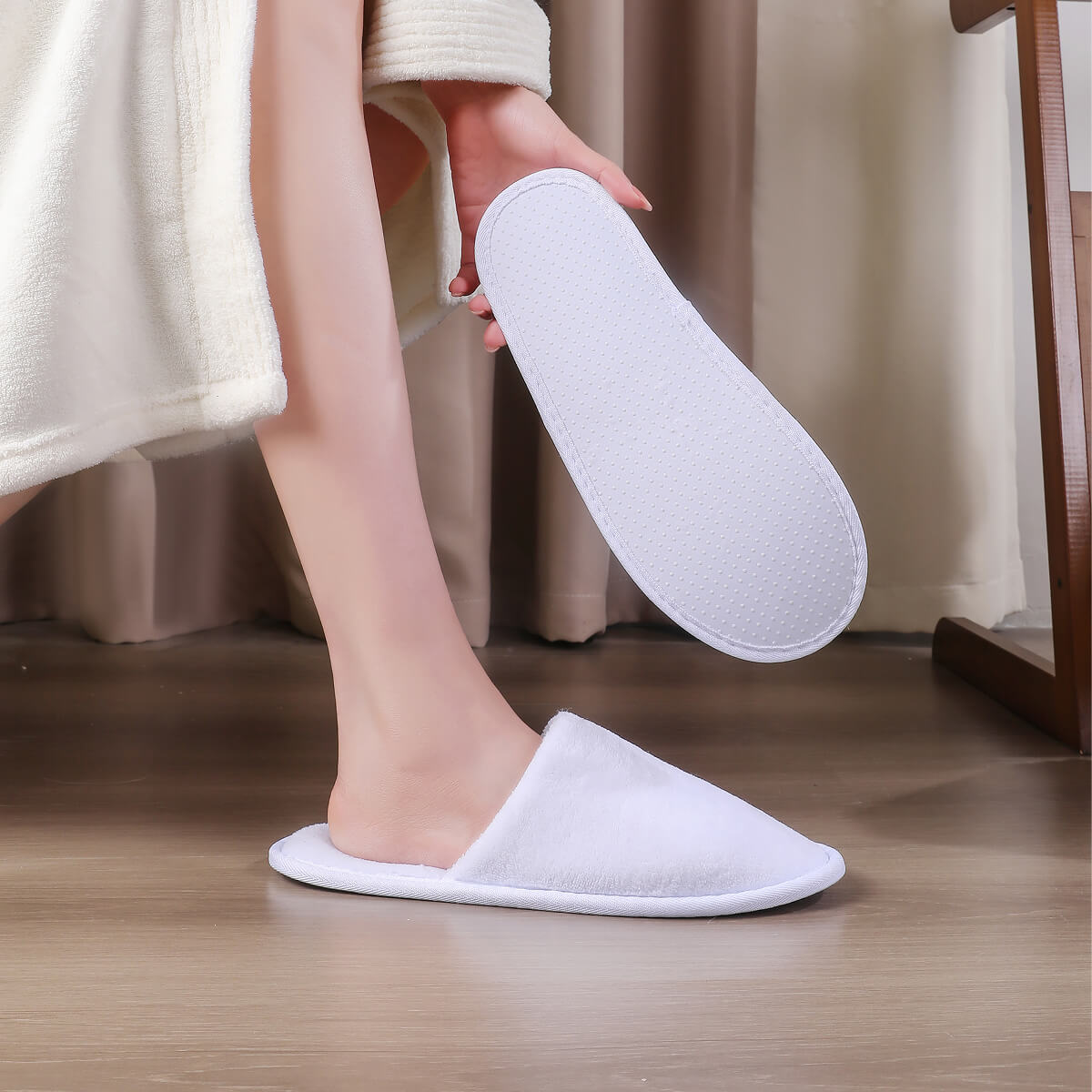 Hotel Coral Fleece Luxury Slipper - Carton of 100